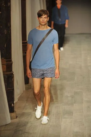 Look 18